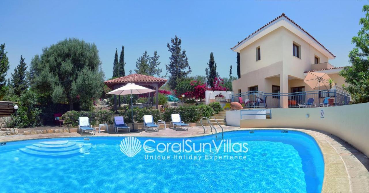 Large Pool & Garden, Sauna/jacuzzi,table Tennis, Peaceful Area, Near To The Sea *