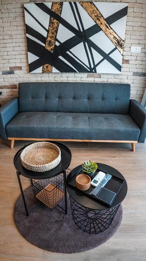 Cosea Living: Seaside Luxury In Harbour 107a