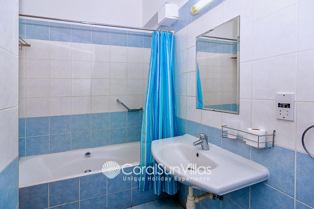 Wonderful Quiet Area,complete Privacy,large Pool, Colorful Garden, Jacuzzi/sauna Villa