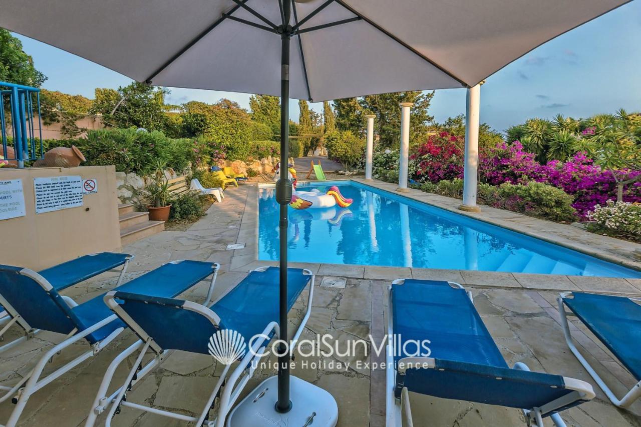 Wonderful Quiet Area,complete Privacy,large Pool, Colorful Garden, Jacuzzi/sauna Villa