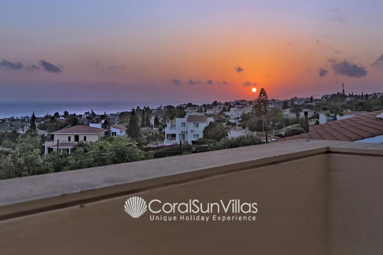 Villa Wonderful Quiet Area,complete Privacy,large Pool, Colorful Garden, Jacuzzi/sauna *