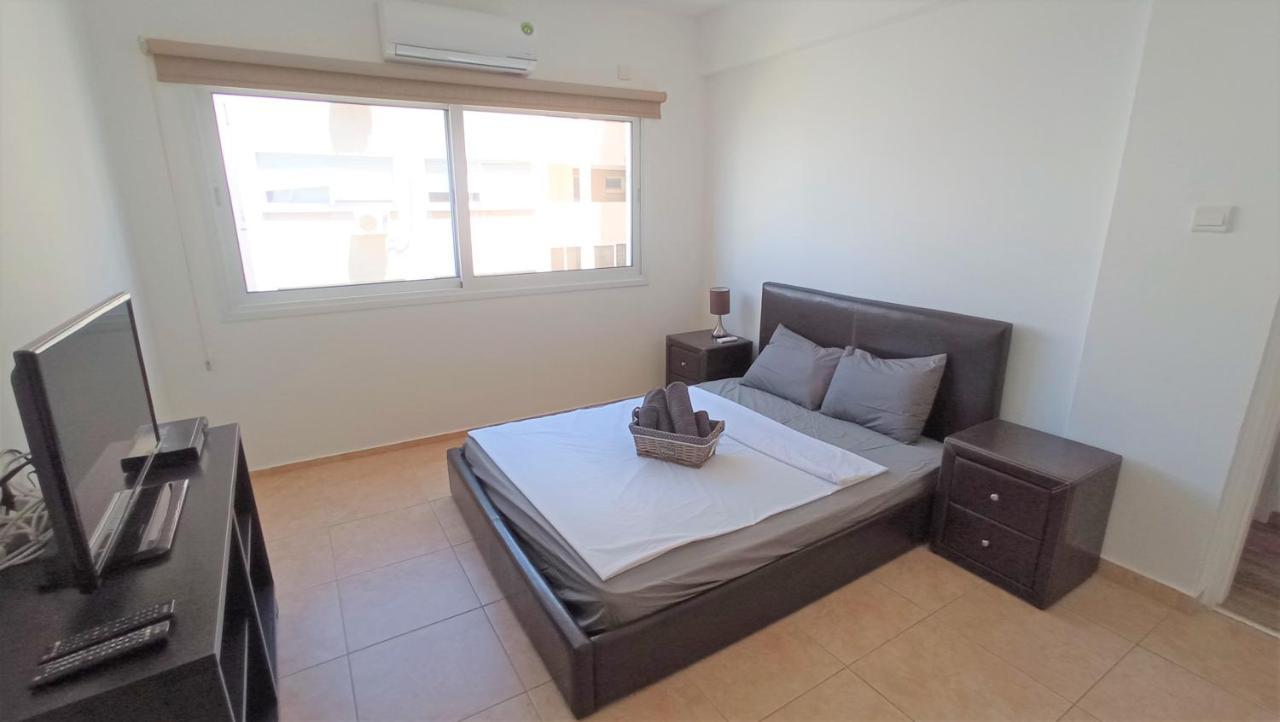 5 Min To The Shared Incl Netflix - Private In 3 Bdr