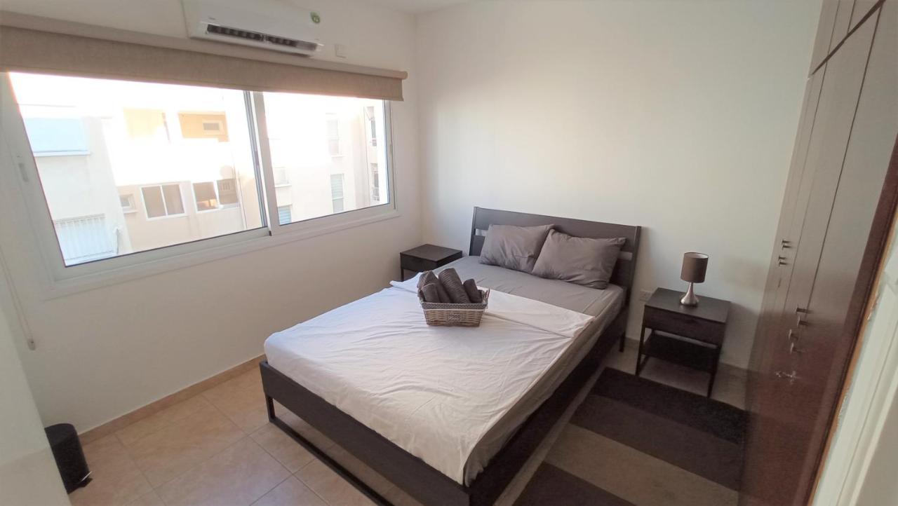 Apartment 5 Min To The Shared Incl Netflix - Private In 3 Bdr Larnaca