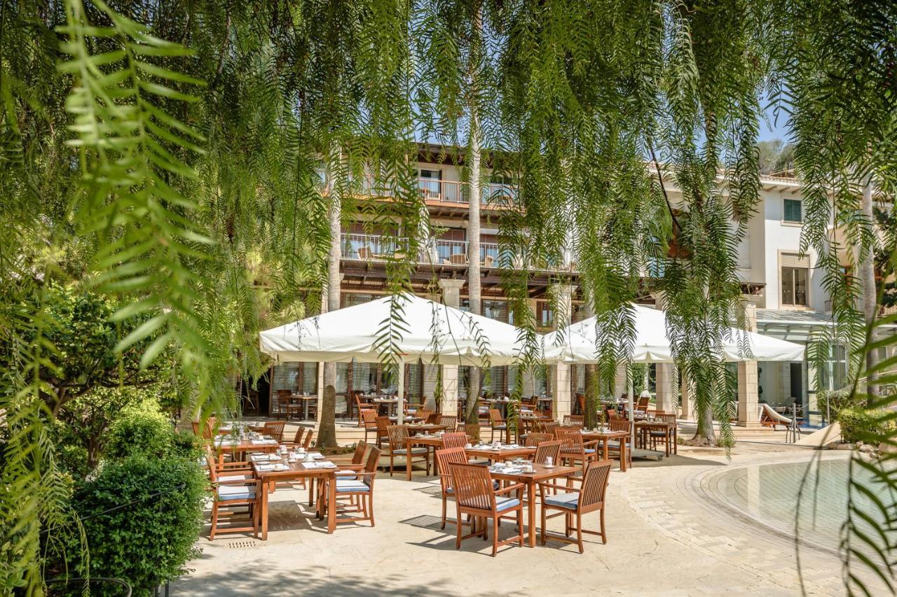 Columbia Hotel Pissouri