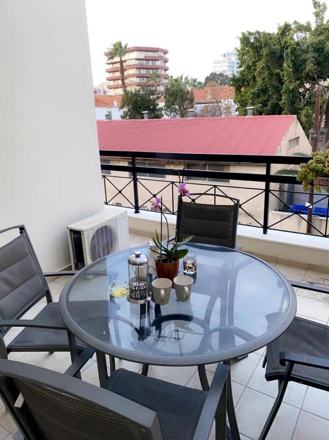 Larnaca Beach Apartment Apartamento *
