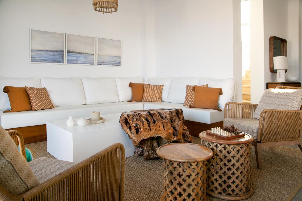 Chris Le Mare Gold Luxury Villa *