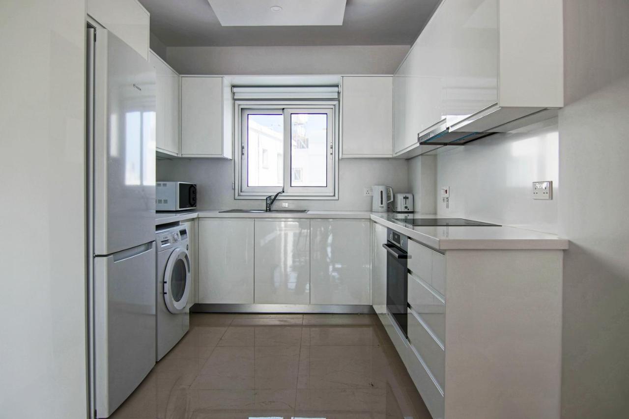 Phaedrus Living: Seaside Luxury Flat Lighthouse 65 Apartamento Paphos