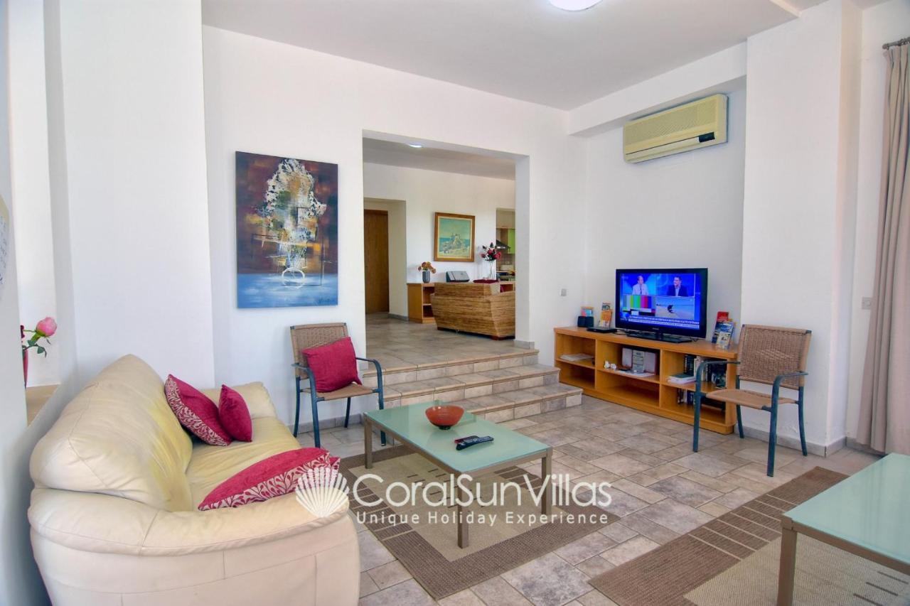Zeus Sublime 5 Bedrms Heated Pool By Coral Sun Villas, Villa *