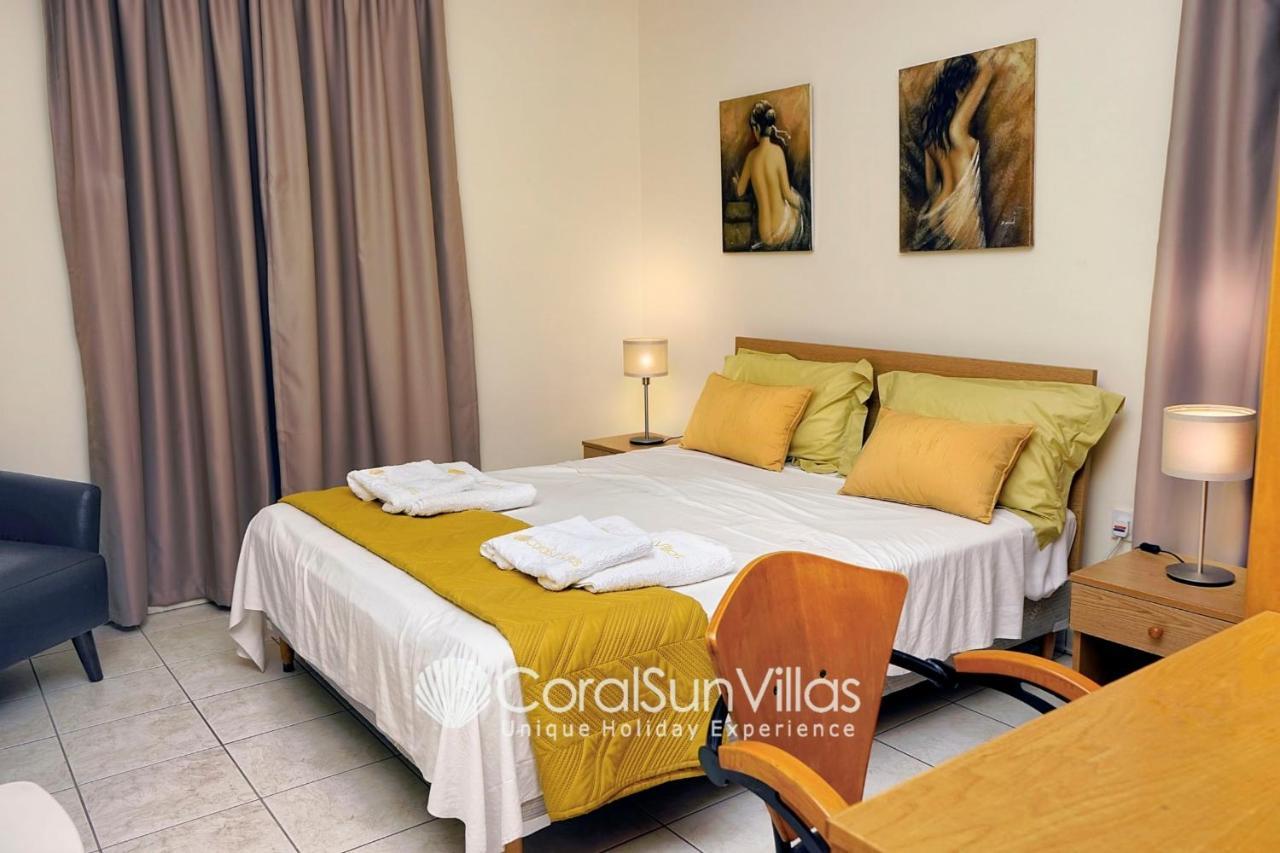 Zeus Sublime 5 Bedrms Heated Pool By Coral Sun Villas,