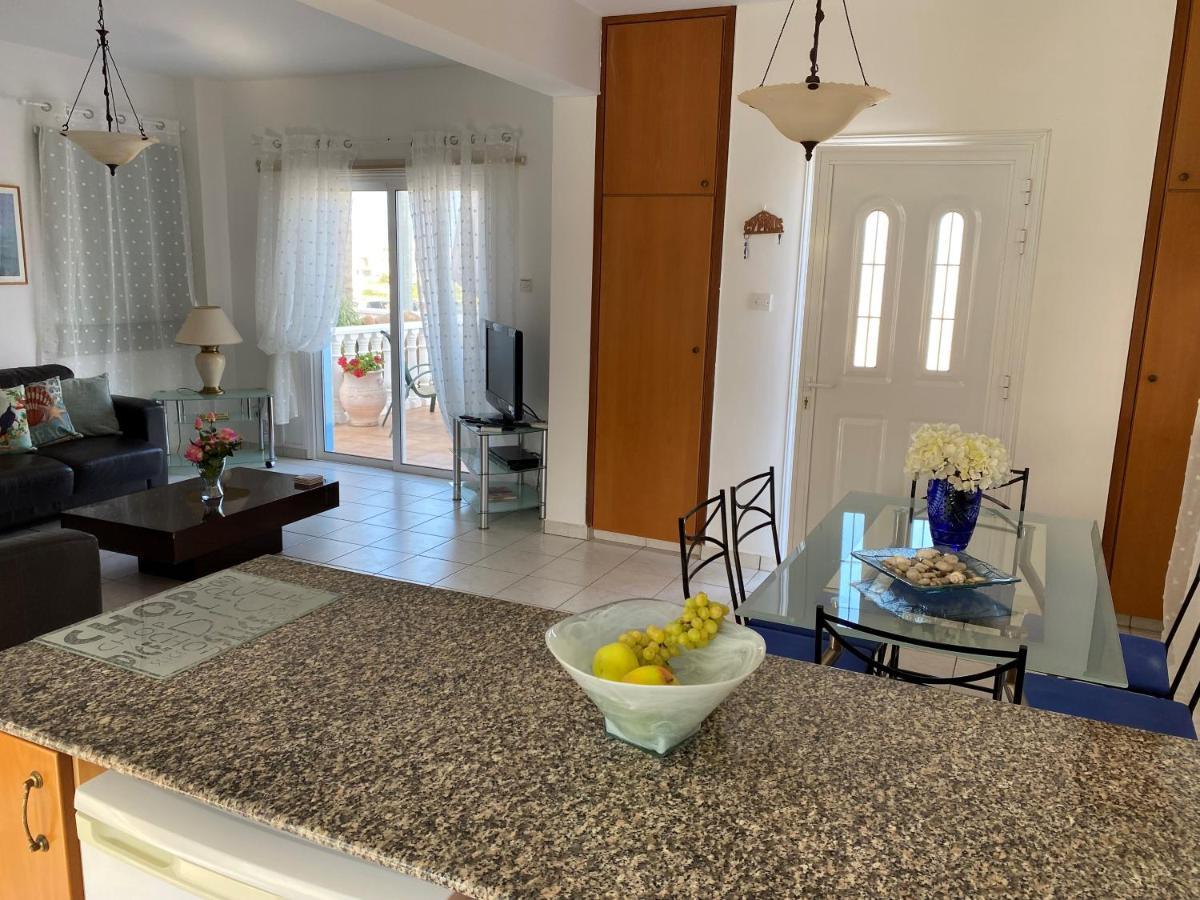 Villa Emiliana Paralimni