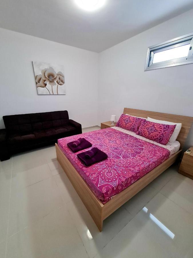 Modern Villa, 4 Bedrooms, Private Pool, Close To Coral Bay Strip * Peyia