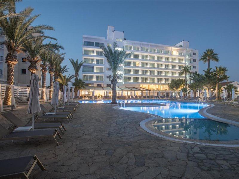 Bohemian Gardens Hotel