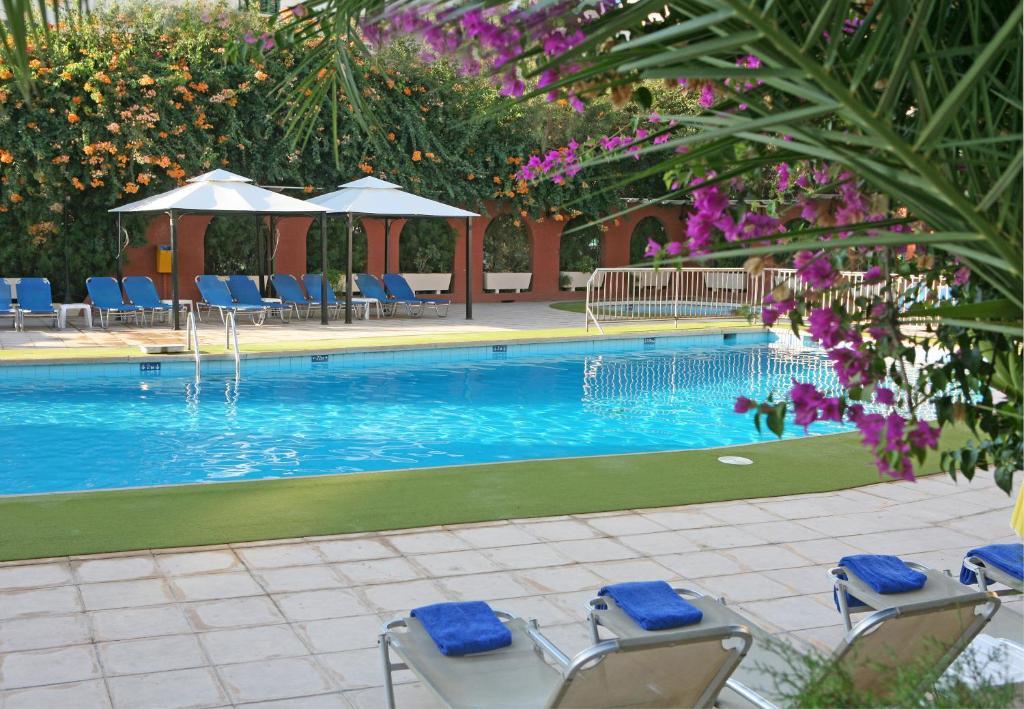 Hotel Navarria Blue Limasol