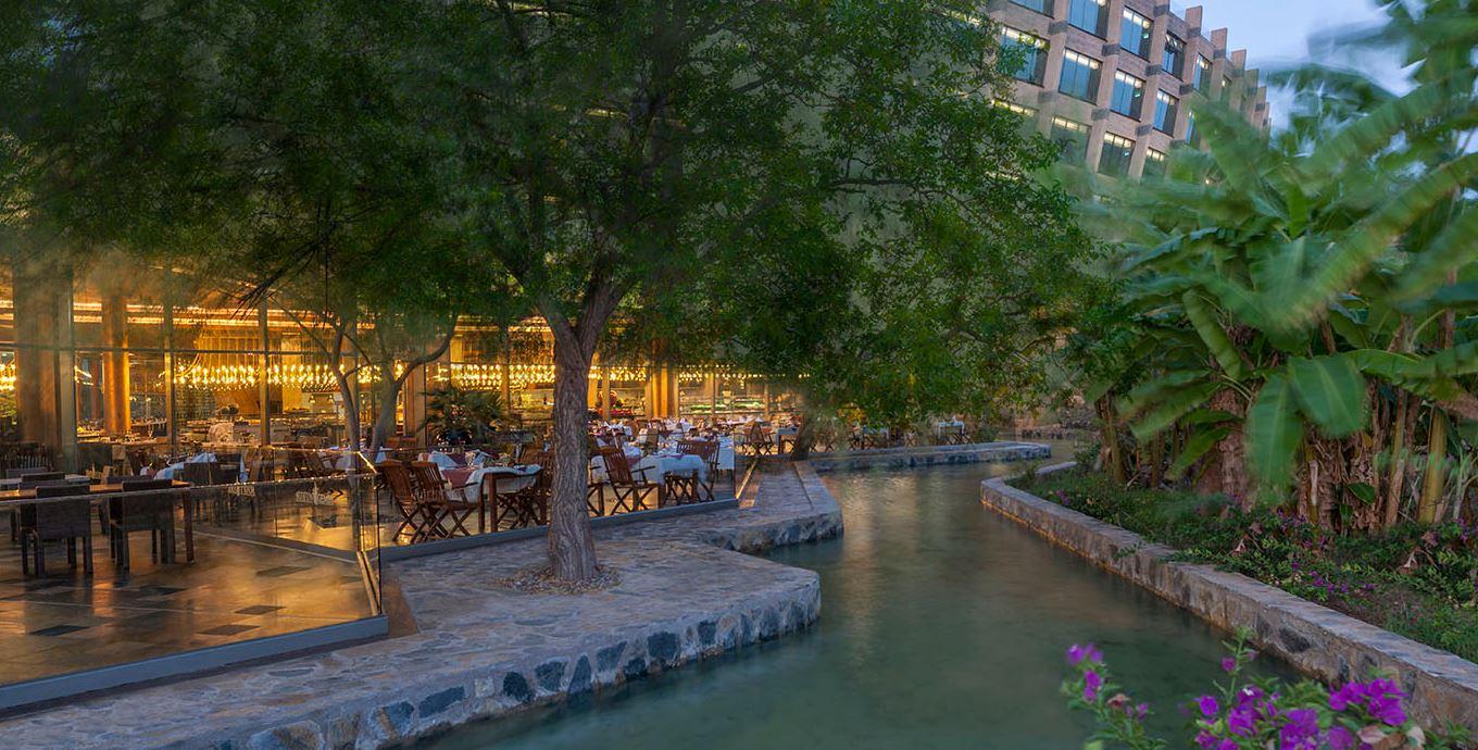 Hotel Noah's Ark Deluxe &