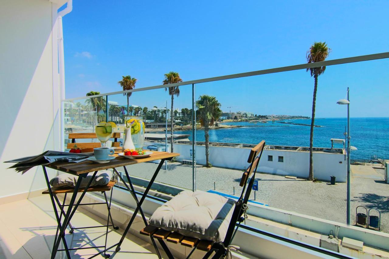 Phaedrus Living: Seaview Gold Flat Lighthouse 48 Apartamento