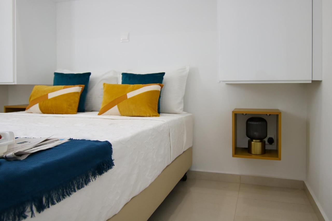 Phaedrus Living: Seaview Gold Flat Lighthouse 48 Apartamento