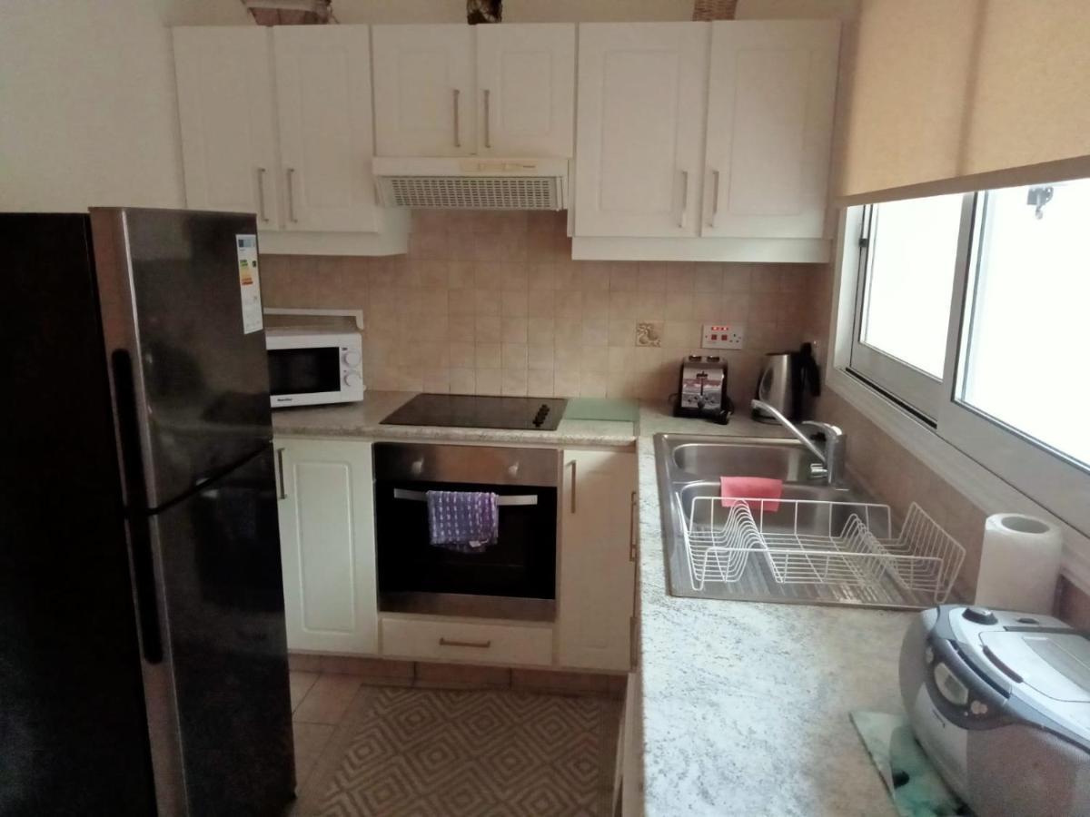 No3,23 Neilmmantos St Holiday home *