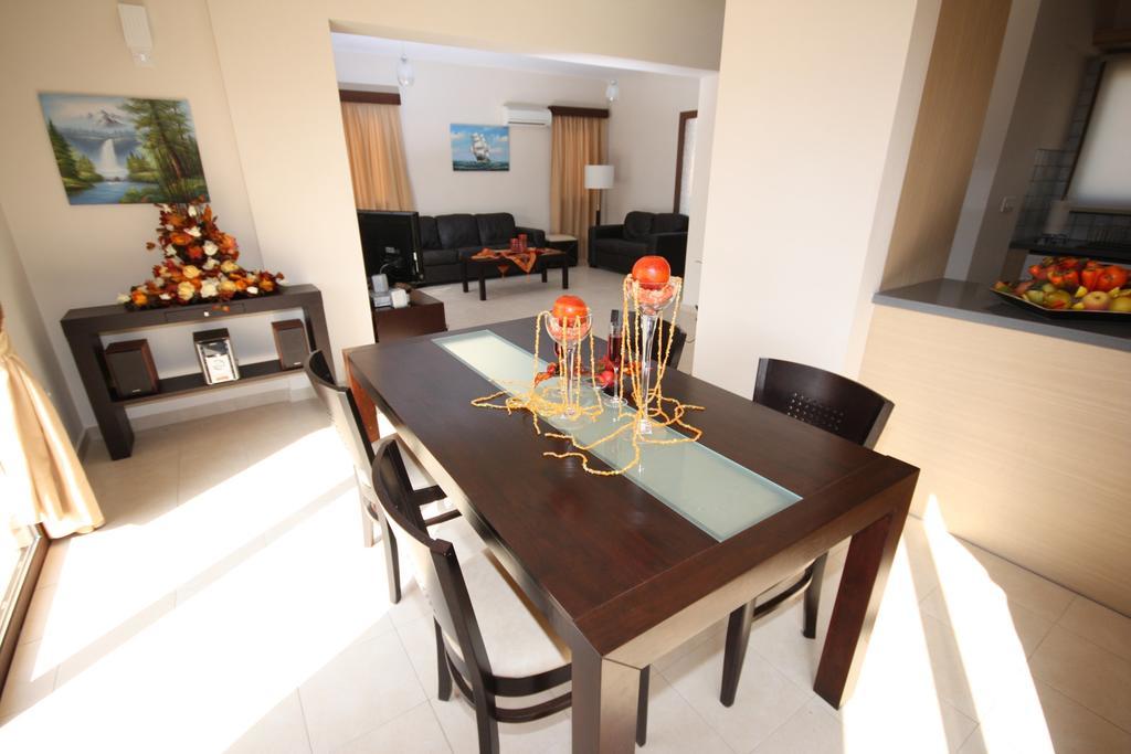 Holidays Villas * Pissouri