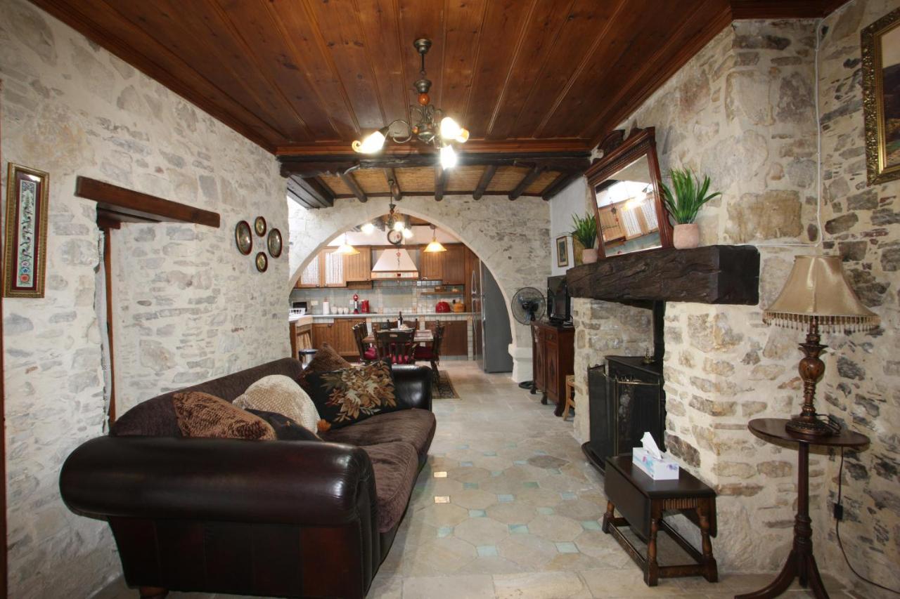 Afames House - Beautiful Traditional House Omodos