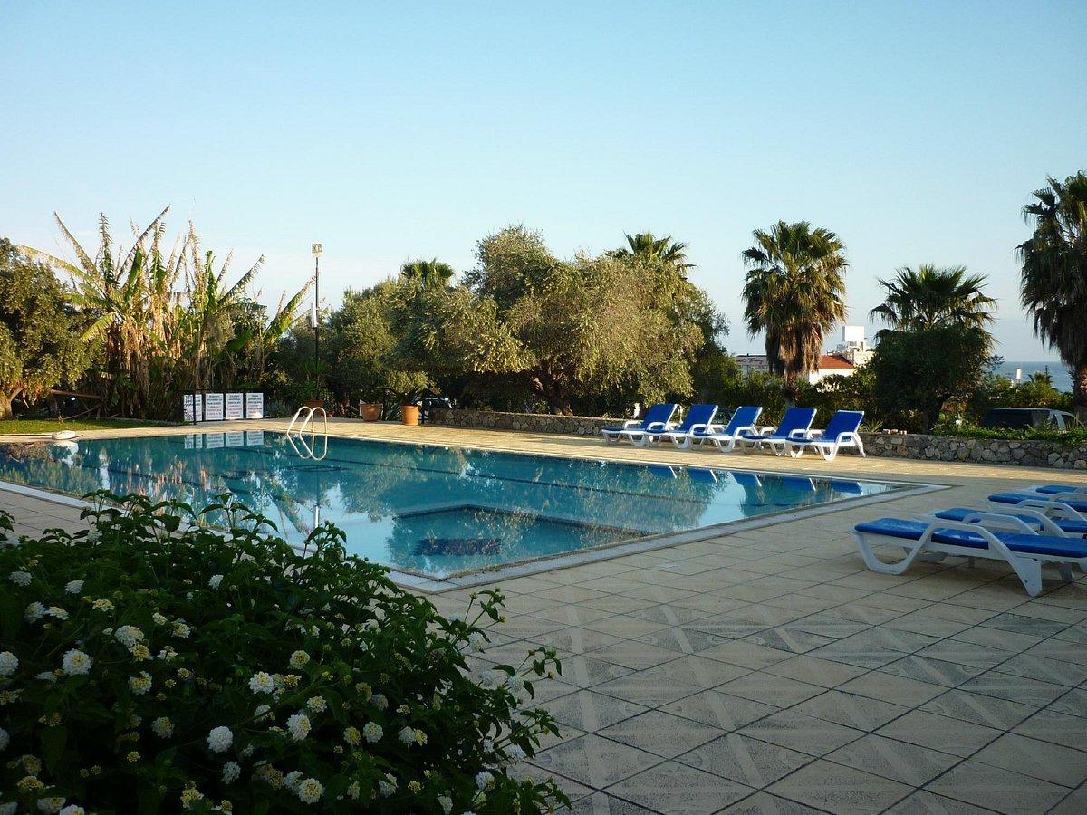 Bare Hill Village 2* Elea