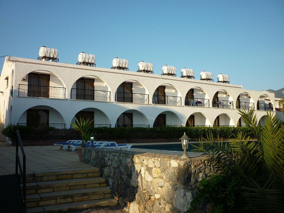 Bare Hill Village Hotel Elea