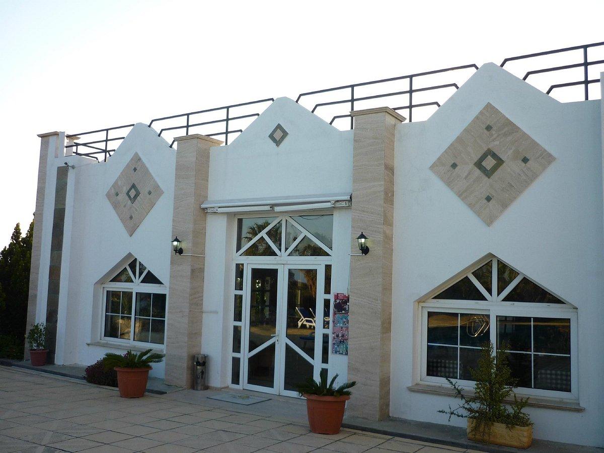Hotel Bare Hill Village Elea