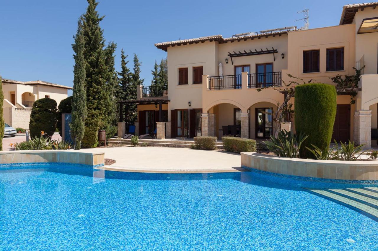 Aphrodite Hills -