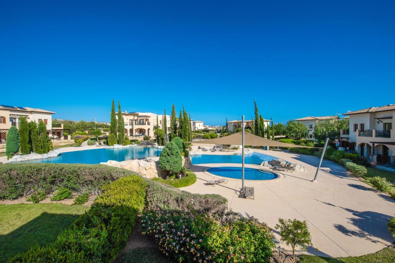 Resort Aphrodite Hills - 4*