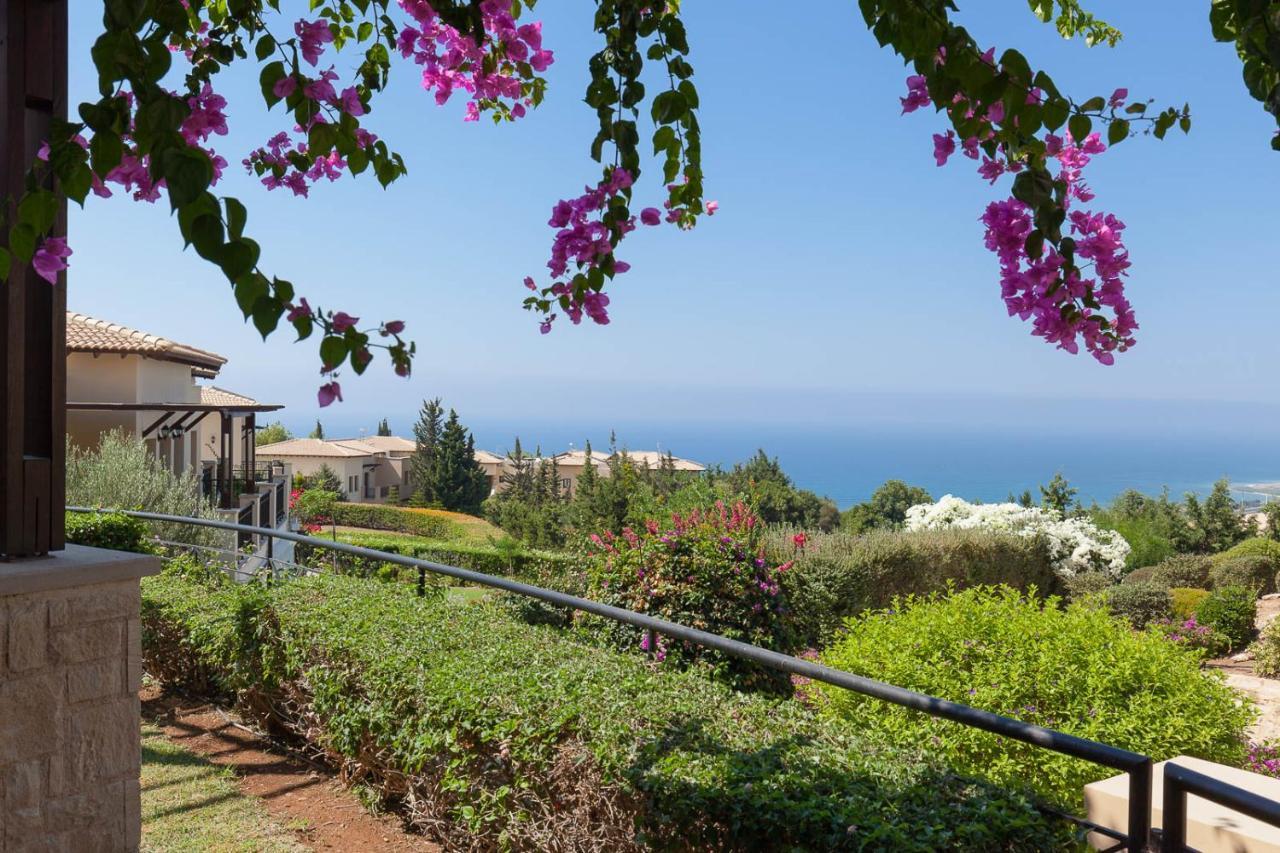 Aphrodite Hills - 4*