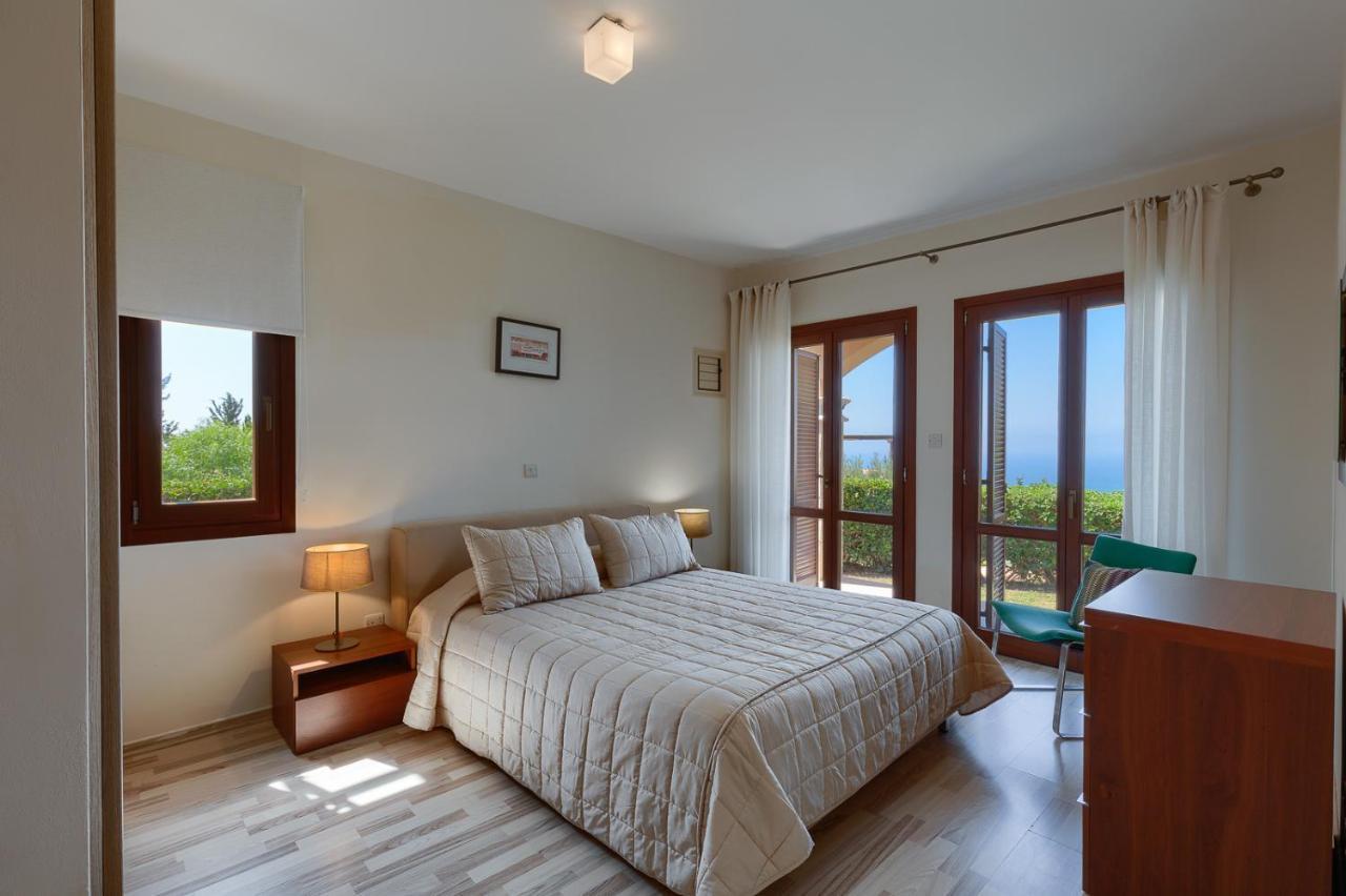 Aphrodite Hills -