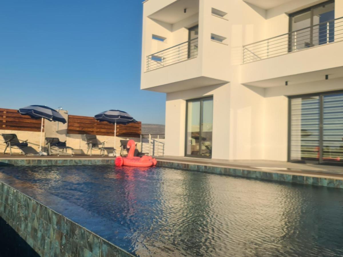 Eva Luxury *
