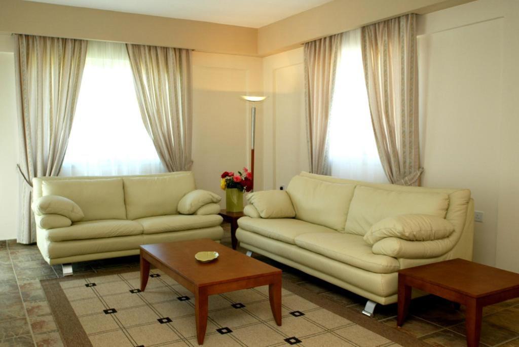 Amalthia * Coral Bay