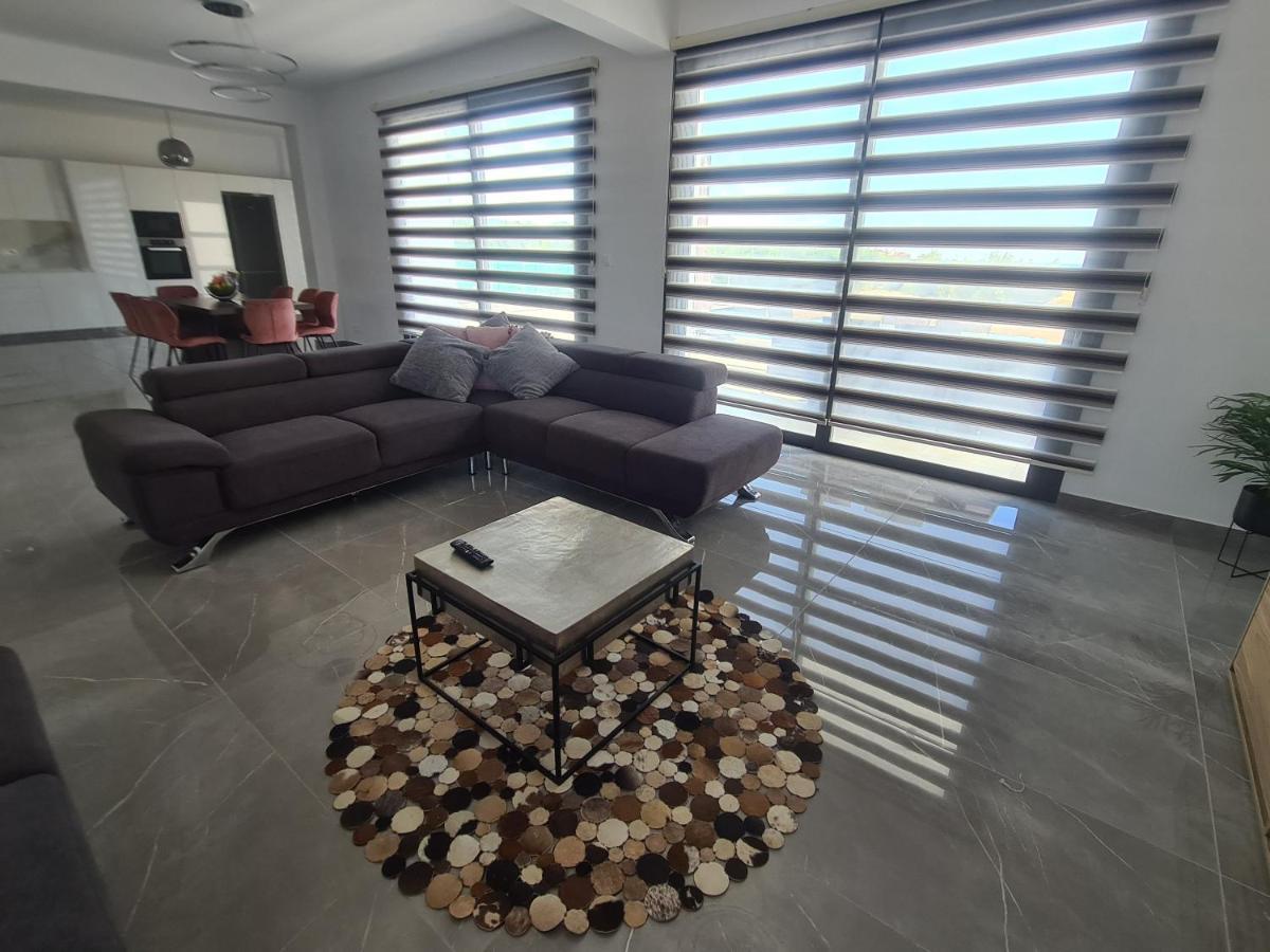 Villa Eva Luxury Lachi