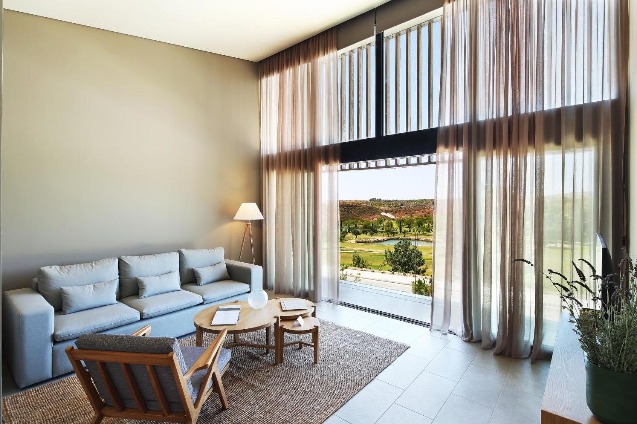 Resort Minthis
