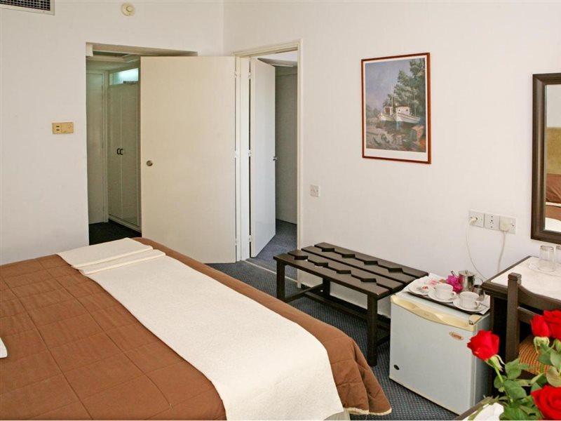 Hotel Navarria Blue Limasol