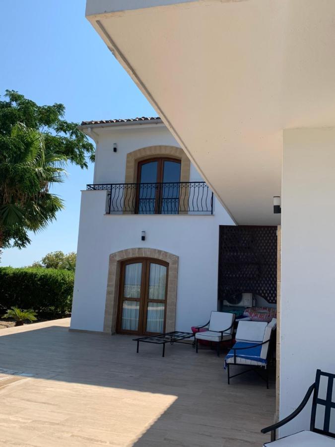 Spectacular Views From In Lapta Villa Girne