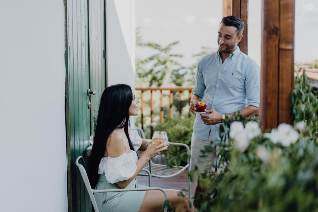 Oinou Strata - Adults Only Bed & Breakfast Vouni