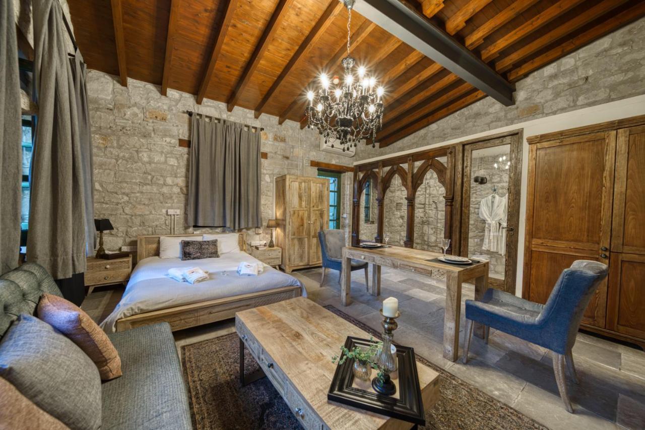Oinou Strata - Adults Only Vouni