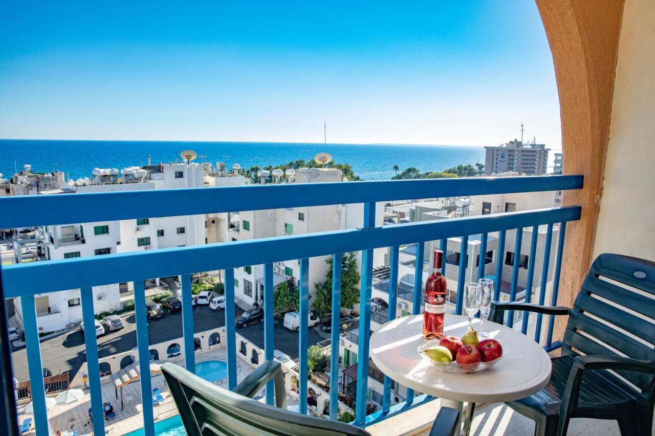 Navarria Blue 3* Limasol