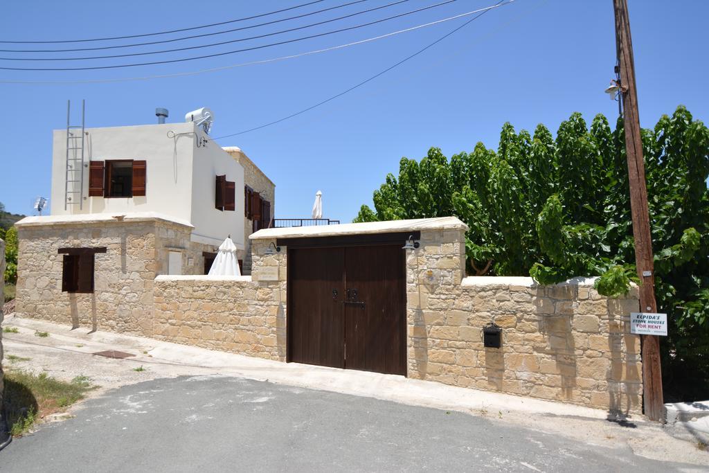 Elpida's Stone Country house