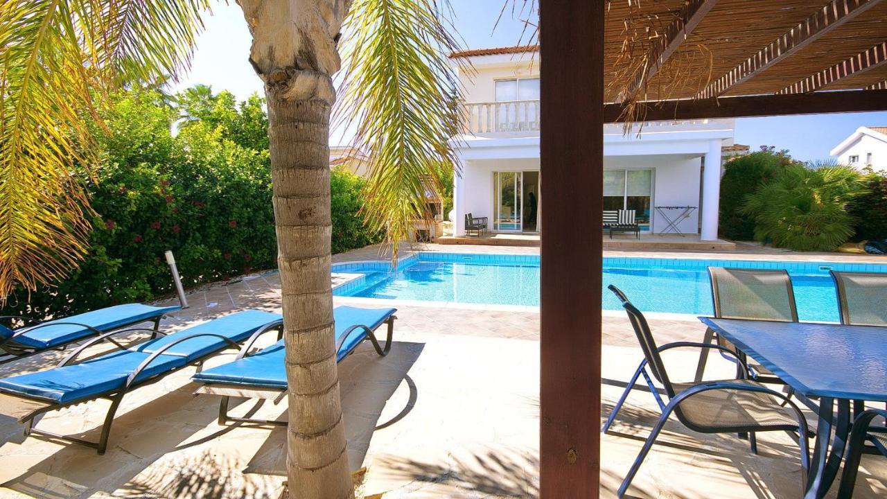 Demetra Coral Bay Villa *