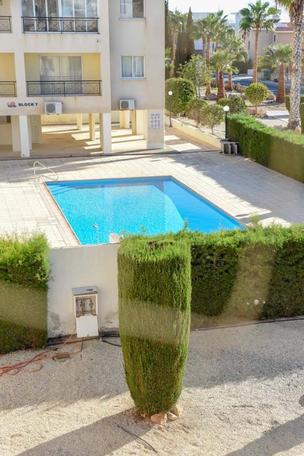 Melania Gardens * Klorakas