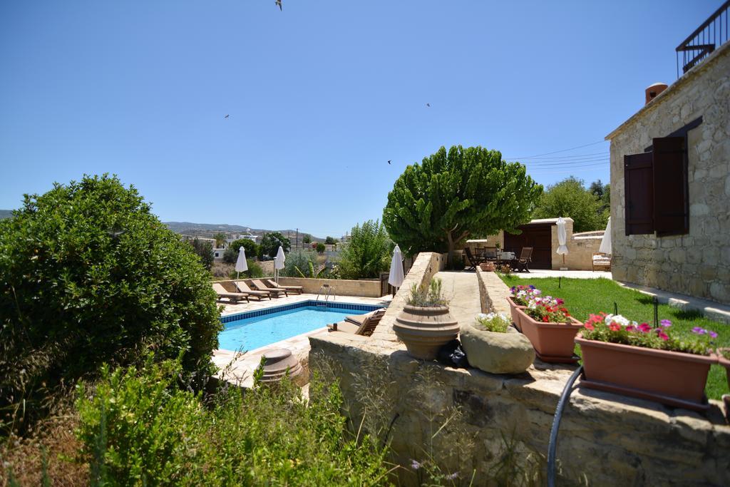 Elpida's Stone Country house *