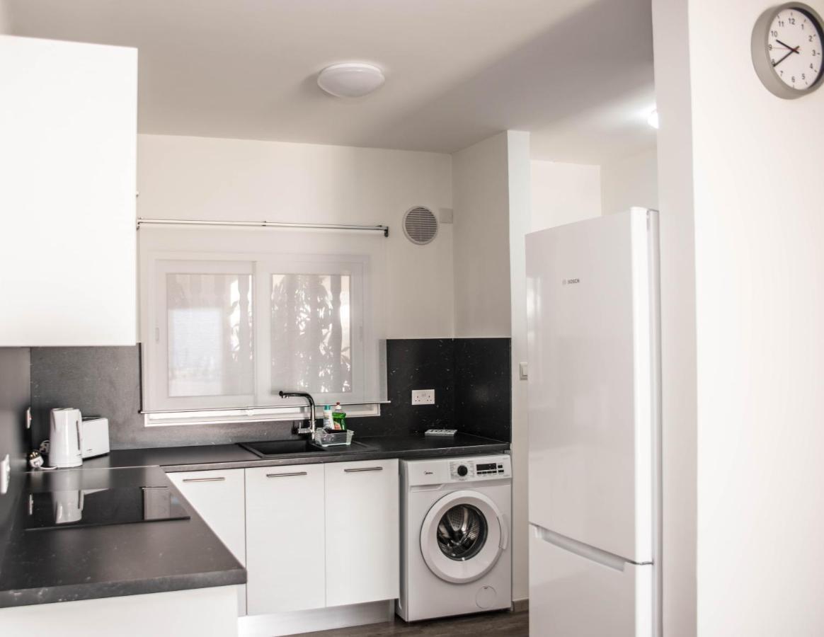 Lovely One Bedroom With View Apartment Kissonerga