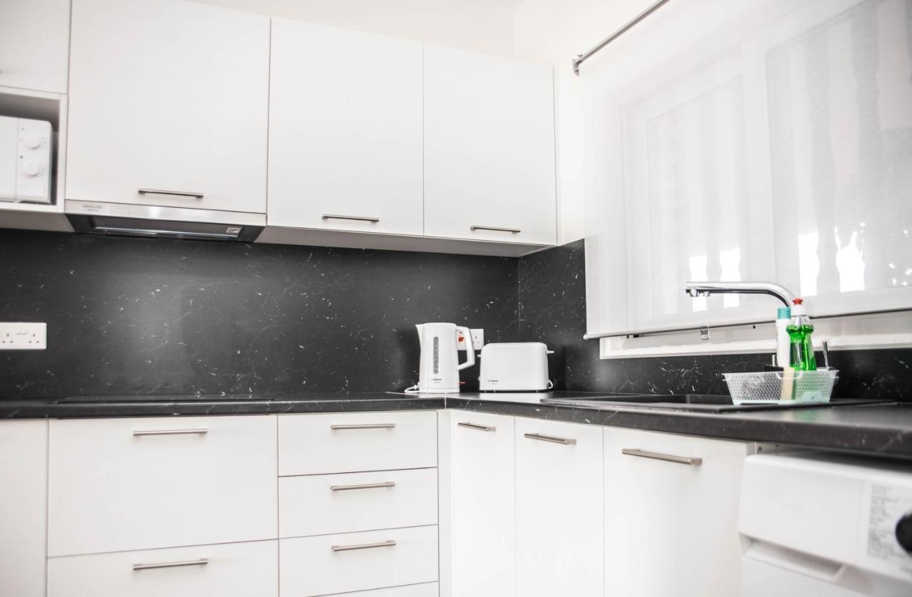 Lovely One Bedroom With View * Kissonerga