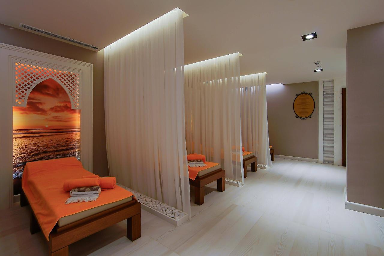 Limak Cyprus Deluxe Hotel 5*