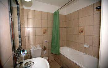 Petsas Aparthotel 3*
