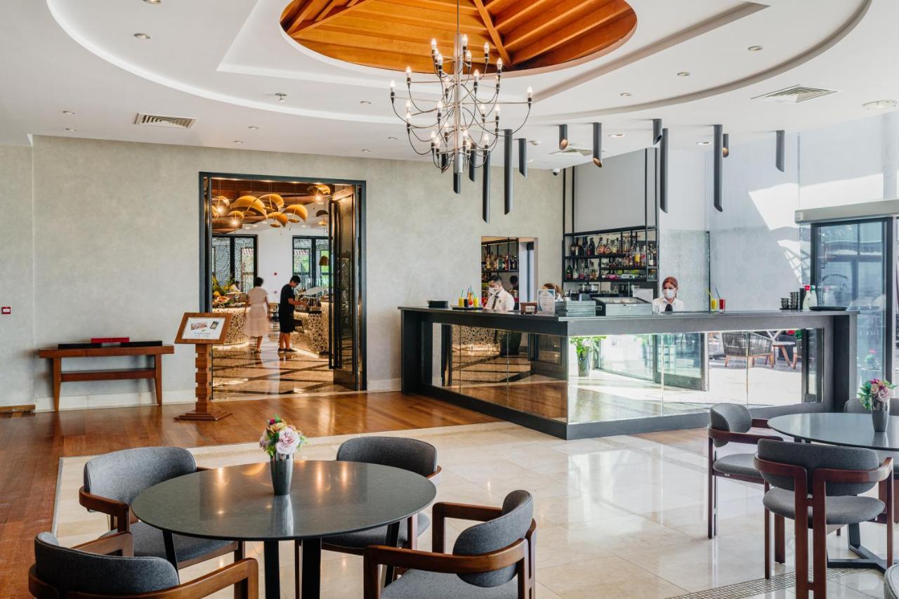 Hotel Korineum Golf &