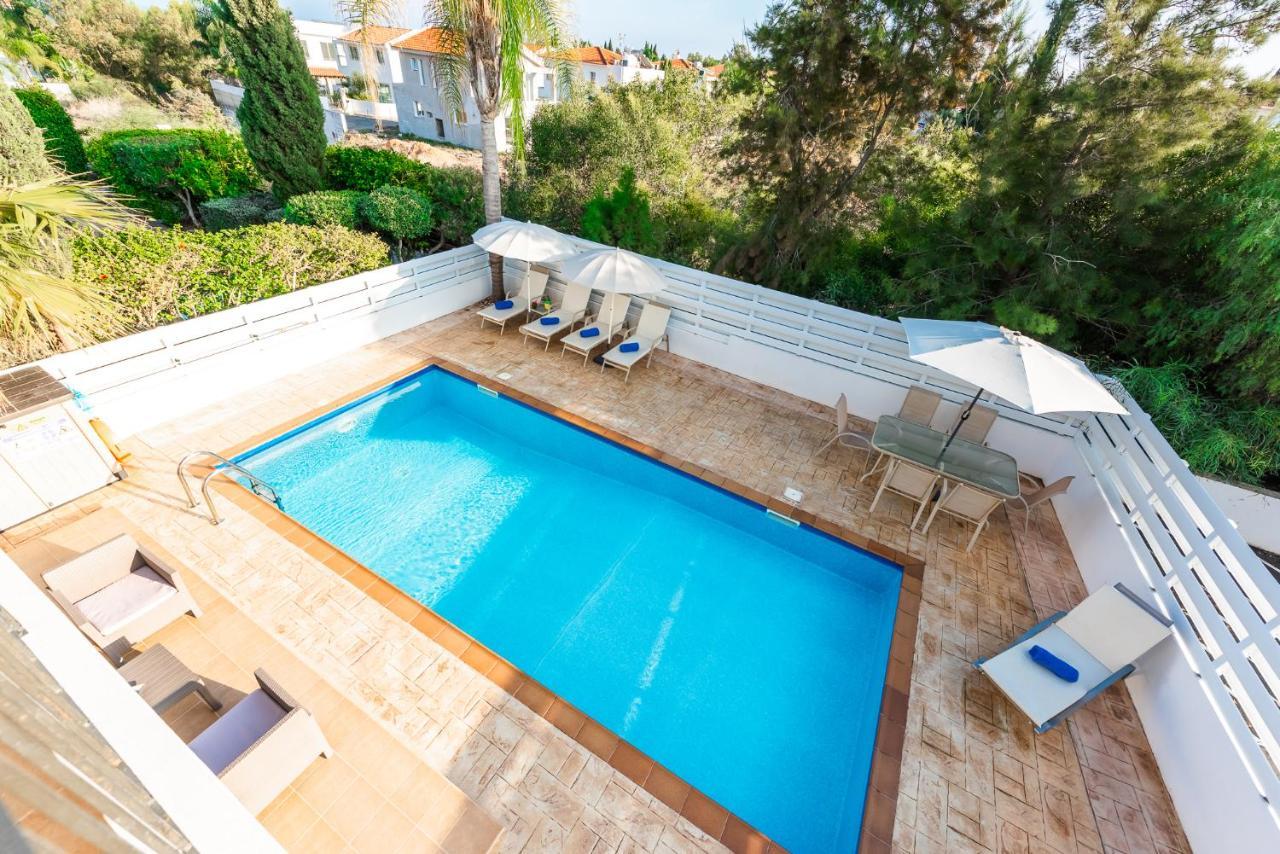 Villa Palm Breeze By Ezoria *