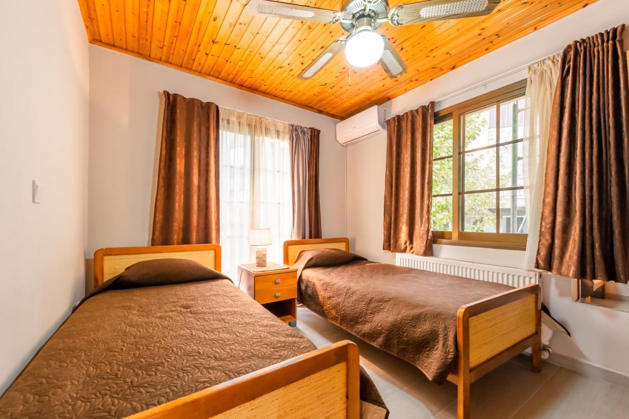 Apartment Pinecone - 3 Units *